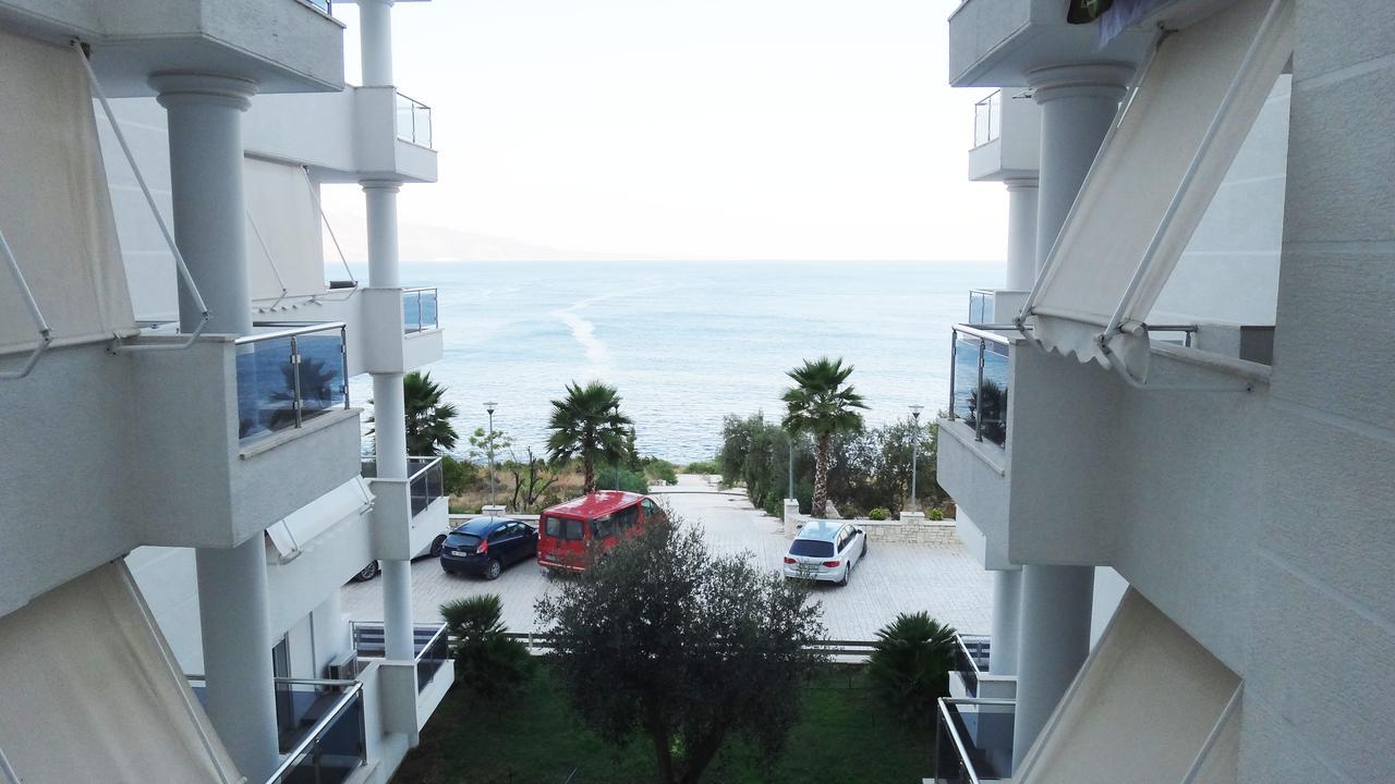 Apartments In White Residence Sarandë Buitenkant foto