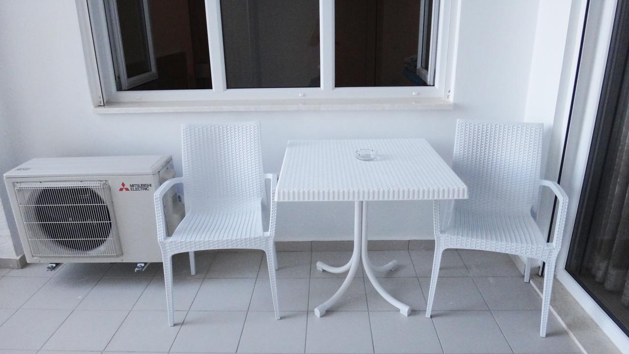 Apartments In White Residence Sarandë Buitenkant foto