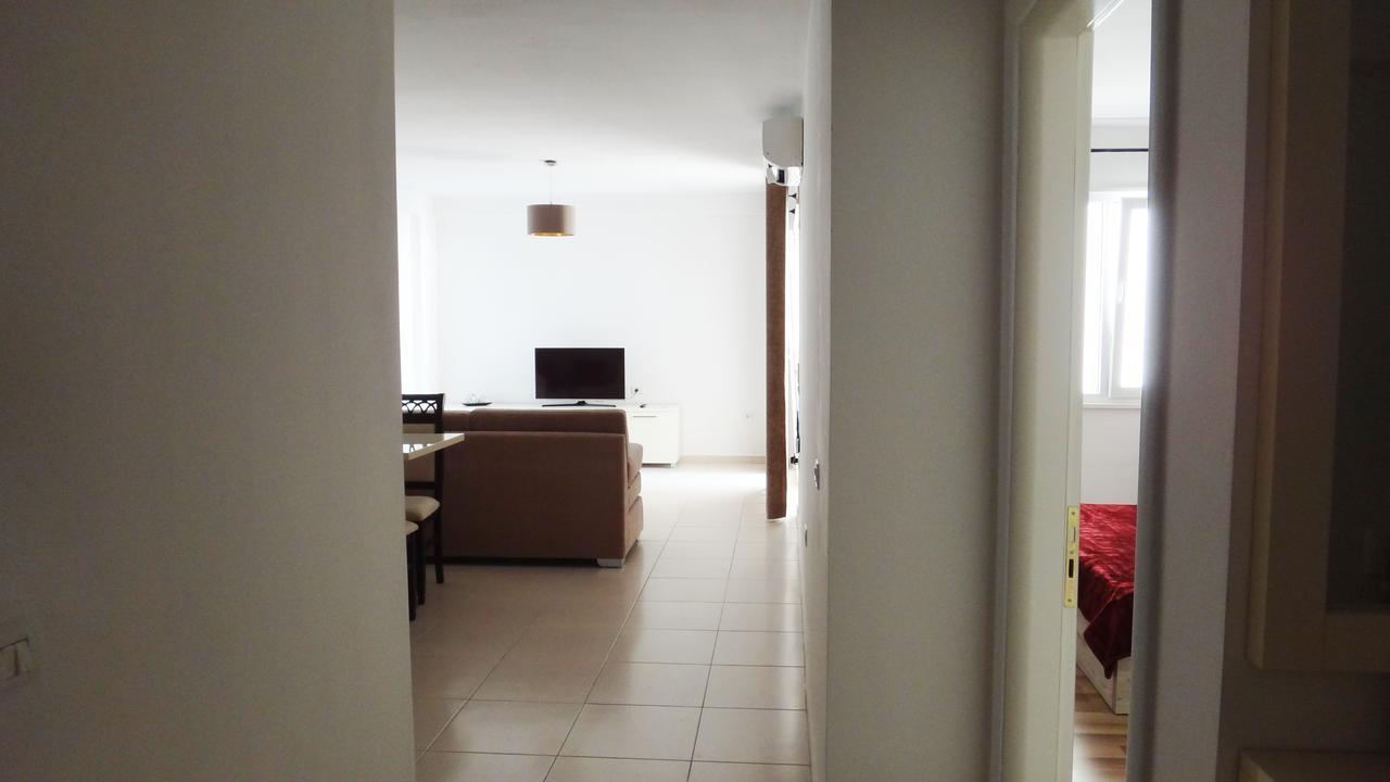 Apartments In White Residence Sarandë Buitenkant foto
